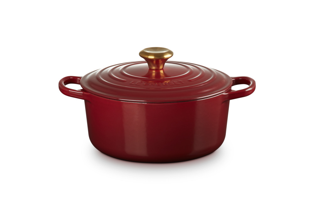 Le Creuset Signature 4.5 Quart Round Enameled Cast Iron Dutch Oven