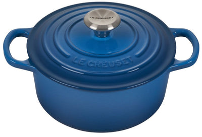 Le Creuset Signature 4.5 Quart Round Enameled Cast Iron Dutch Oven