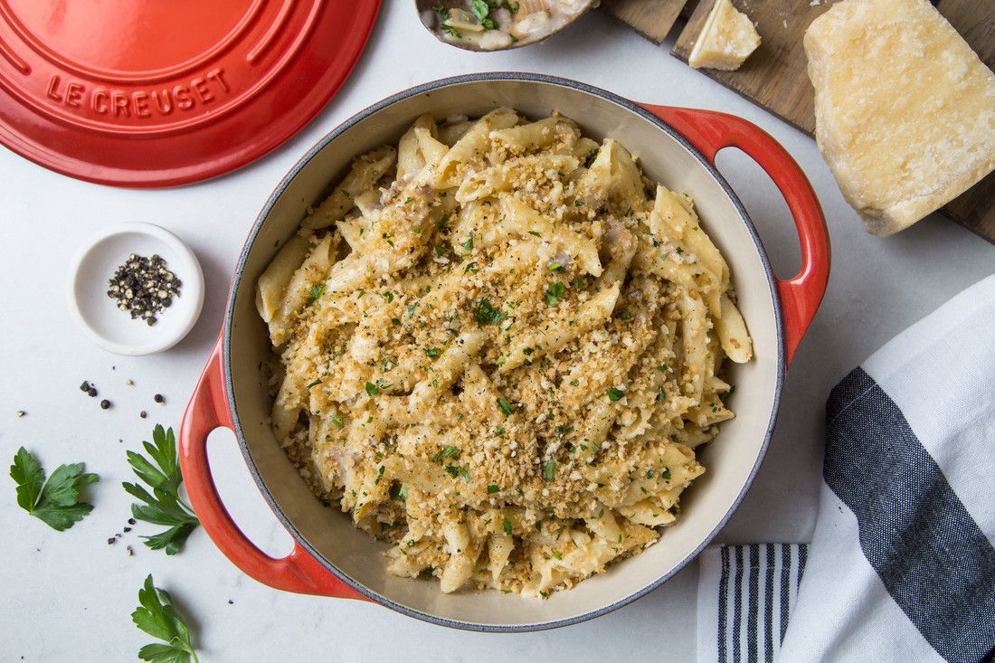 Le Creuset Signature 4.5 Quart Round Enameled Cast Iron Dutch Oven - Deep Teal