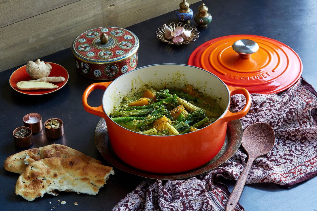 Le Creuset 3.5-quart Round Dutch Oven