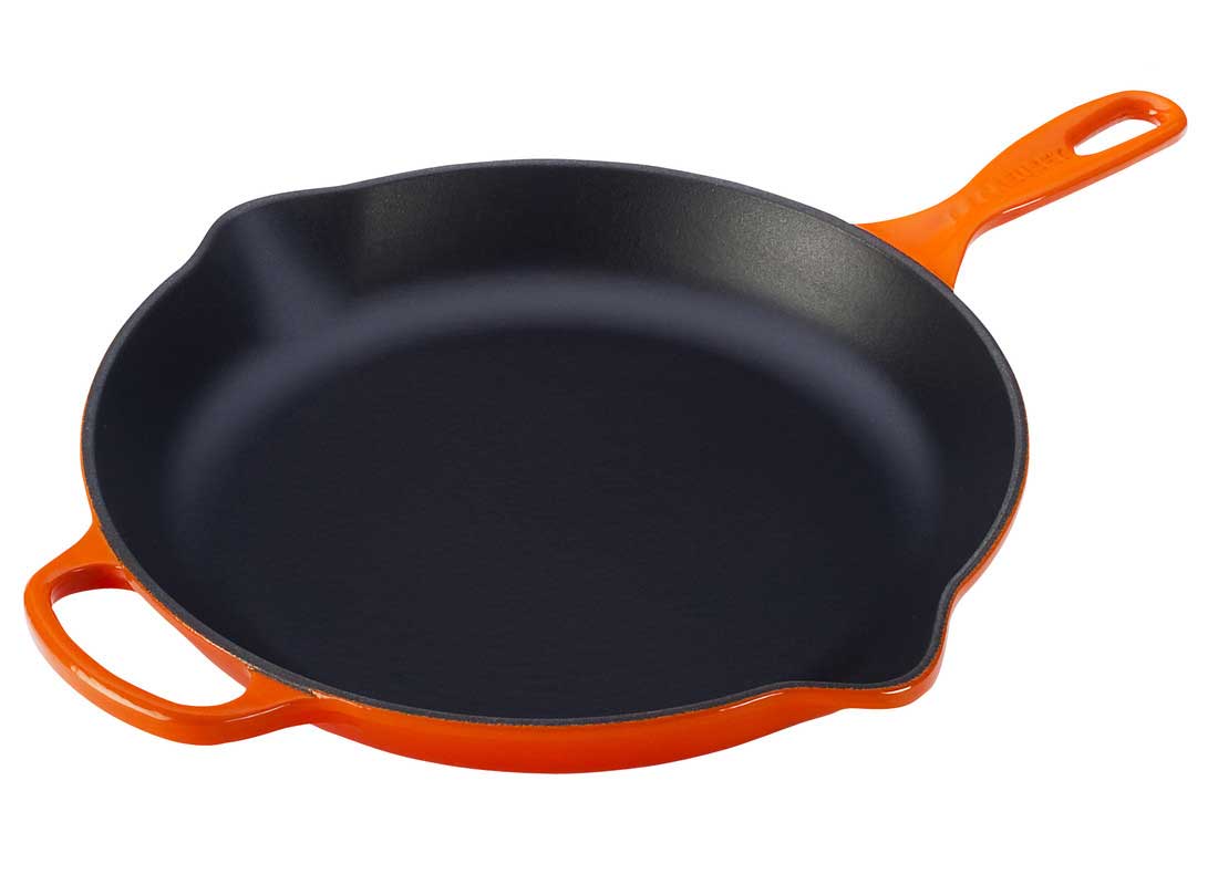  Le Creuset Enameled Cast-Iron 6-1/3-Inch Skillet with Iron  Handle, Cherry: Le Creuset Fry Pans: Home & Kitchen