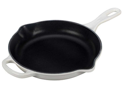 Le Creuset 9" Enameled Cast Iron Signature Skillet