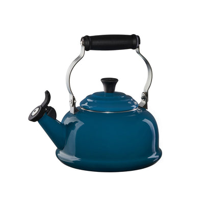 Le Creuset 1.7 Quart Whistling Tea Kettle