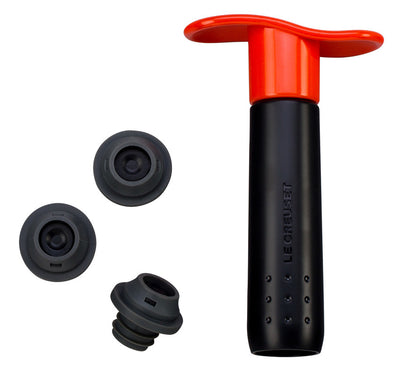 Le Creuset Wine Pump & 3 Stoppers