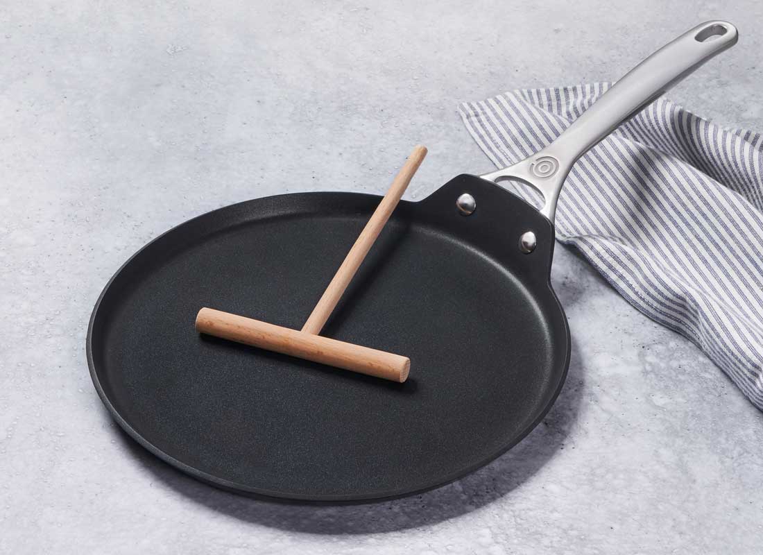 Le Creuset Toughened Nonstick Pro 11 Inch Crepe Pan w/Reateau - Winestuff