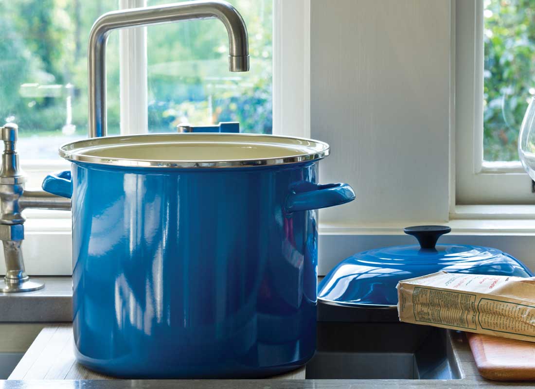 Le Creuset Enamel Over Steel Stockpot, 8-Quart Artichaut